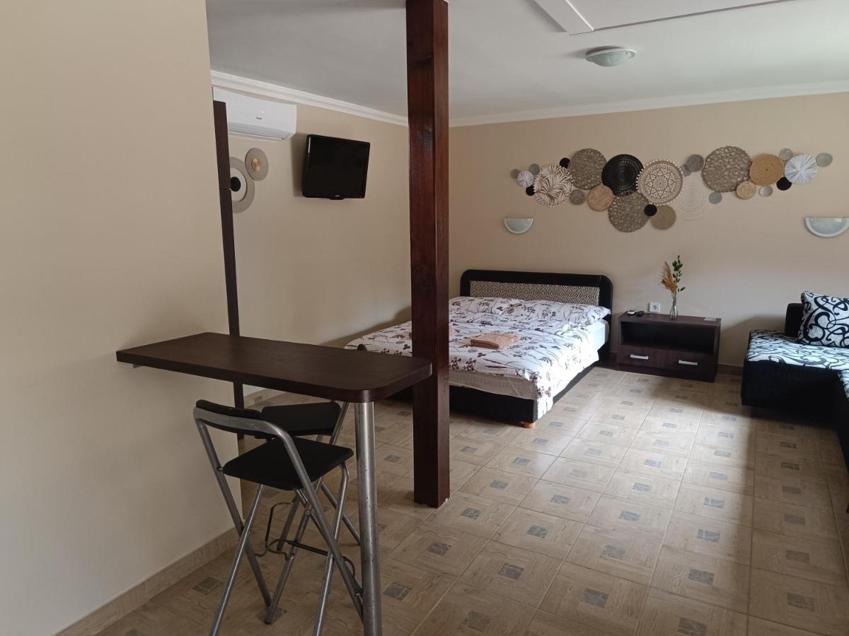 Appartamento Apampa Apartman Hajdúszoboszló Esterno foto