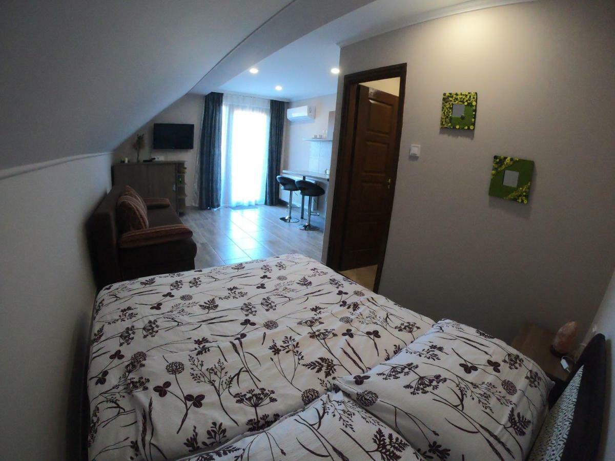 Appartamento Apampa Apartman Hajdúszoboszló Esterno foto